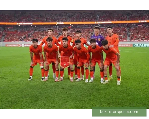 国足鏖战亚洲杯小组赛全力冲击八强席位今晚再度出征点燃球迷激情