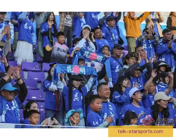 新赛季联赛激战正酣本土新星崭露头角引爆球迷热情冠军争夺悬念升级 新赛季联赛激战正酣本土新星崭露头角引爆球迷热情冠军争夺悬念升级