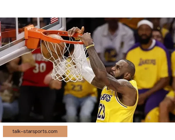 湖人迎关键连战詹姆斯状态回暖球队能否重返季后赛